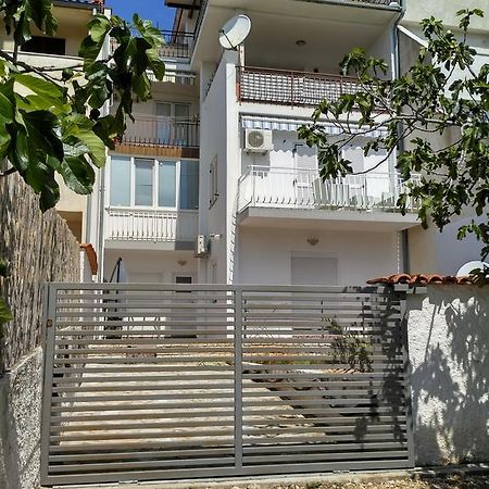 Apartment Natalia Pula Luaran gambar