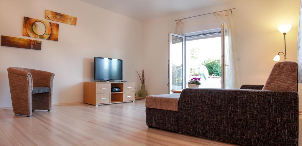Apartment Natalia Pula Luaran gambar
